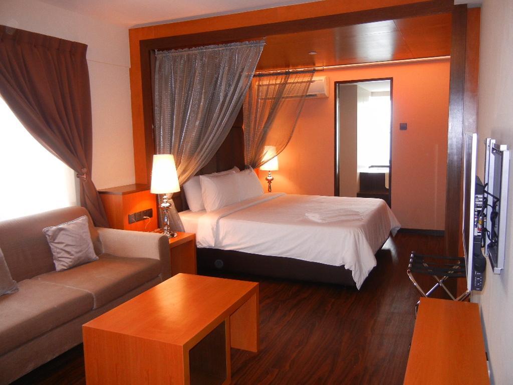 C'Haya Hotel Kota Kinabalu Camera foto