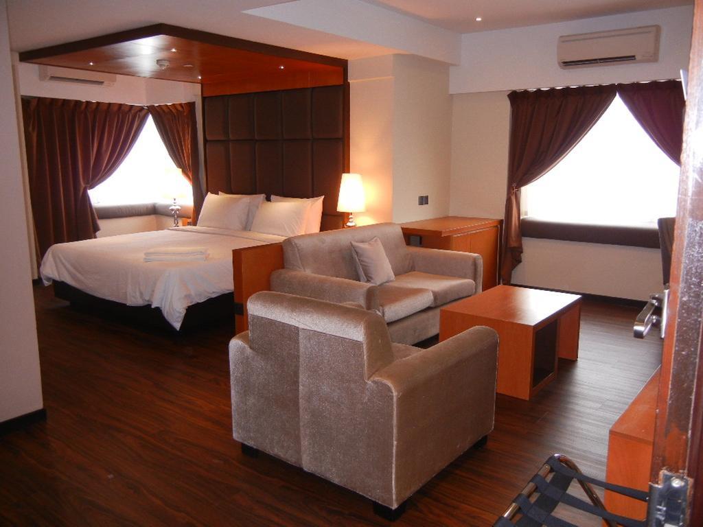 C'Haya Hotel Kota Kinabalu Camera foto